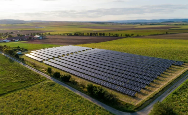Dlaczego magazyn energii rozładowuje się do zera? Wszystko o pracy akumulatora